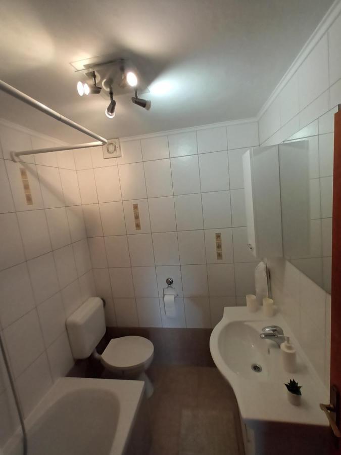 Guesthouse Marija Potpićan エクステリア 写真