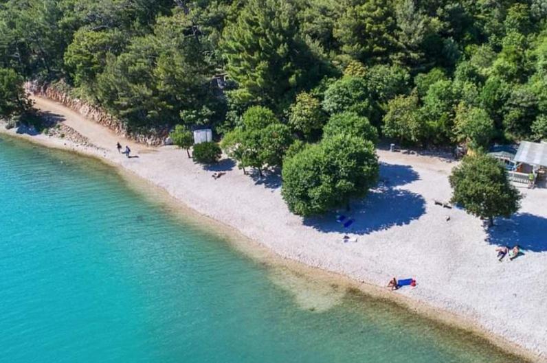 Guesthouse Marija Potpićan エクステリア 写真